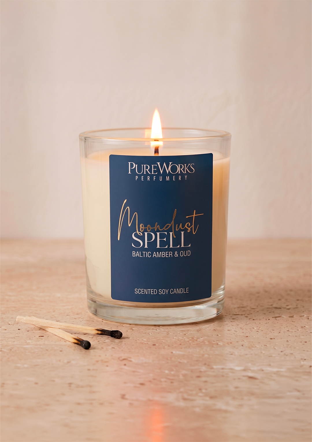 Candela profumata "Moondust Spell" - Ambra Baltica e Oud
