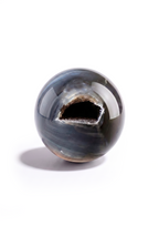 Sfera di Agata Nera cristallizzata N°0006